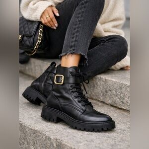 ZARA LACED LEATHER BLACK ANKLE BOOTS WITH BUCKLE SIZE 8 BNWOT
